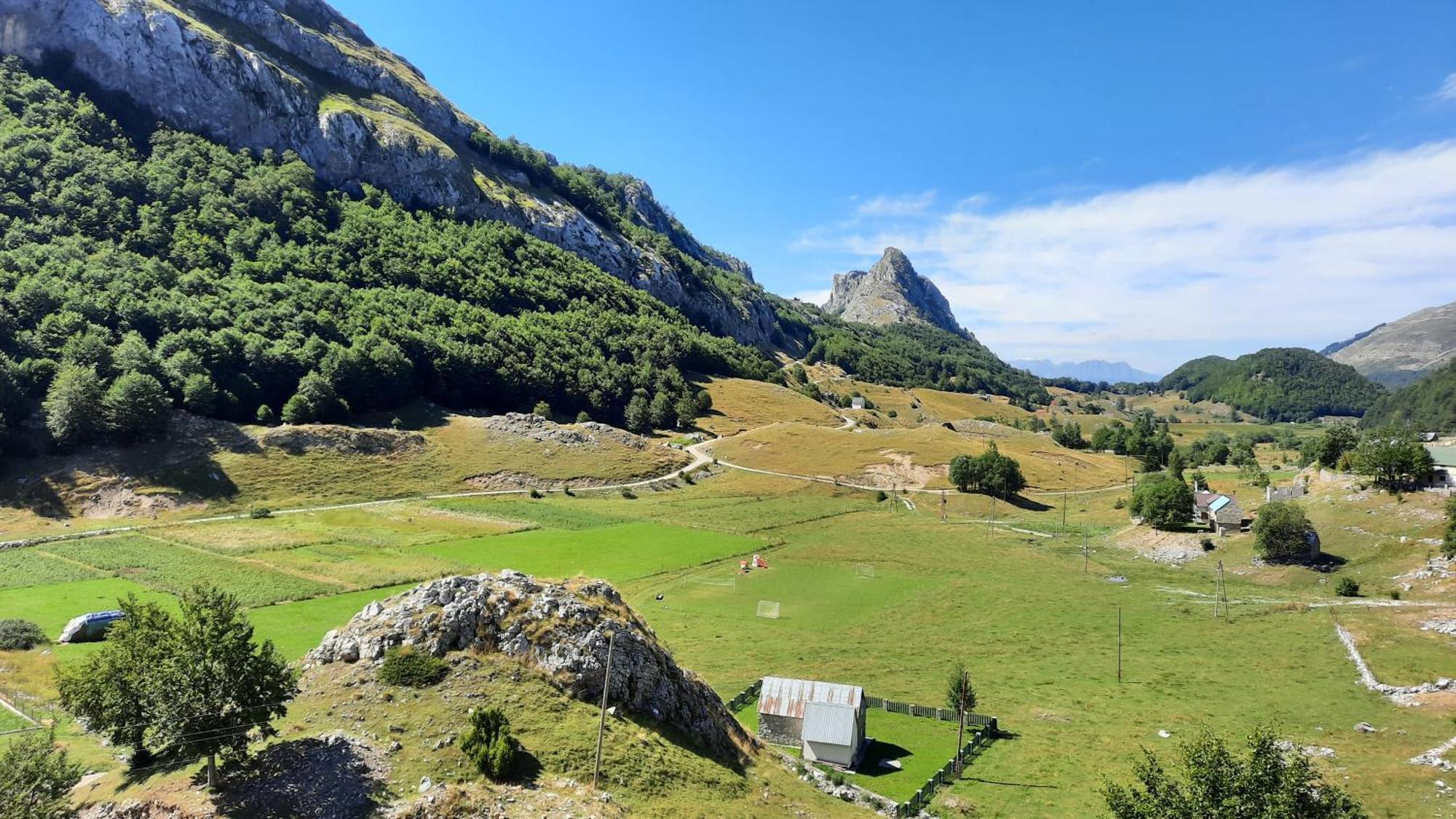 Katun Mokra Accommodation & Horseback Riding Подгориця Екстер'єр фото